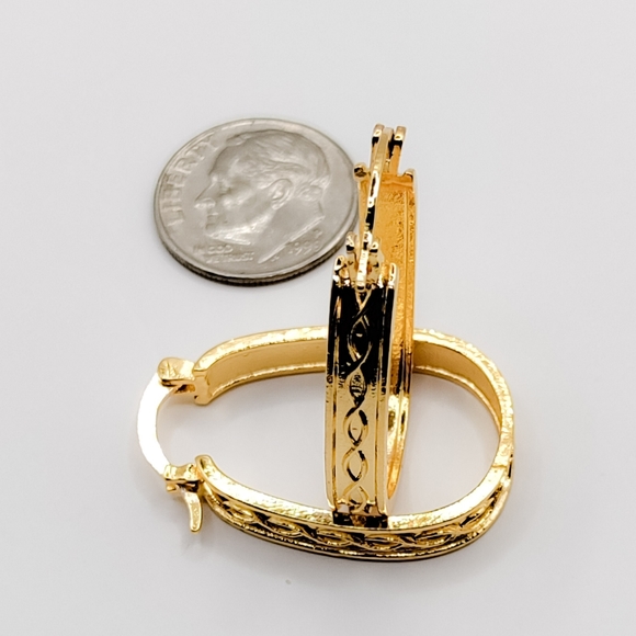 🎀14k Turkish Oval Hoops - Picture 5 of 6